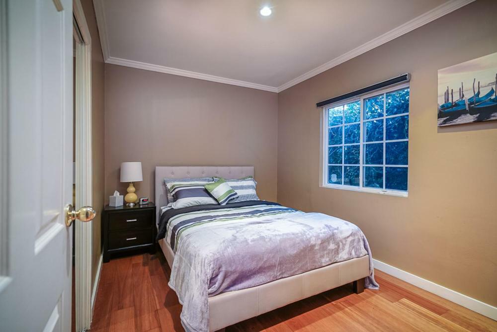 Stylish 2 Bed & 2 Bath At The Heart Of Hollywood With Free Parking - One Car Only Apartment ลอสแอนเจลิส ภายนอก รูปภาพ